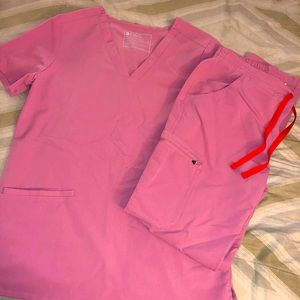 Figs limited edition scrub set in Chalk Pink